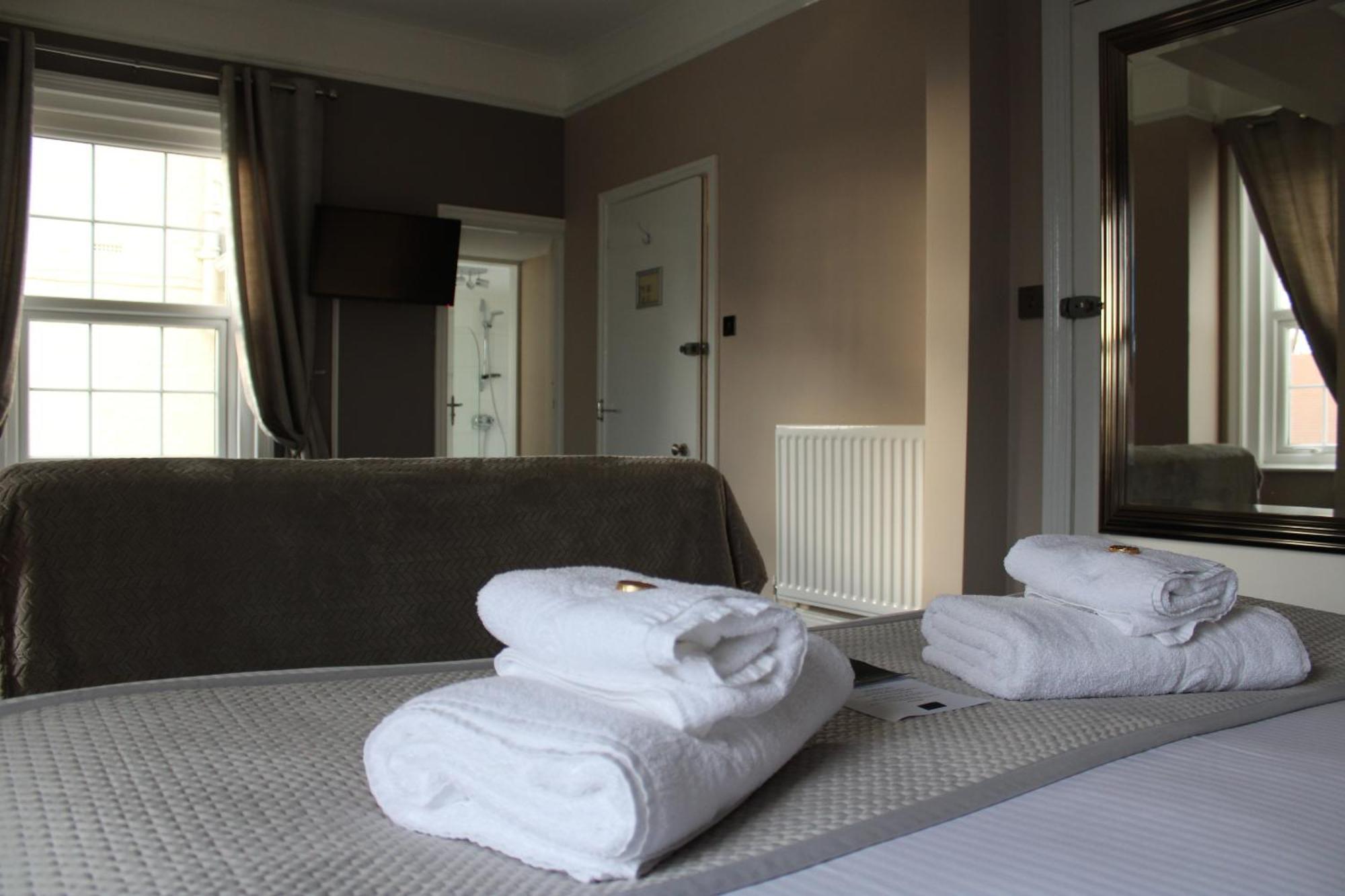 The Birdham At Bembridge Bed & Breakfast Bagian luar foto